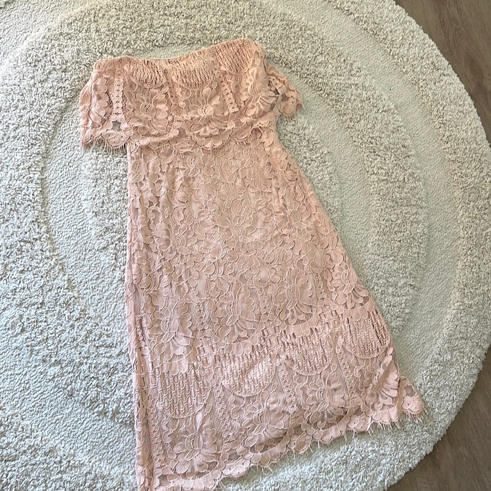 Lulus lace dress